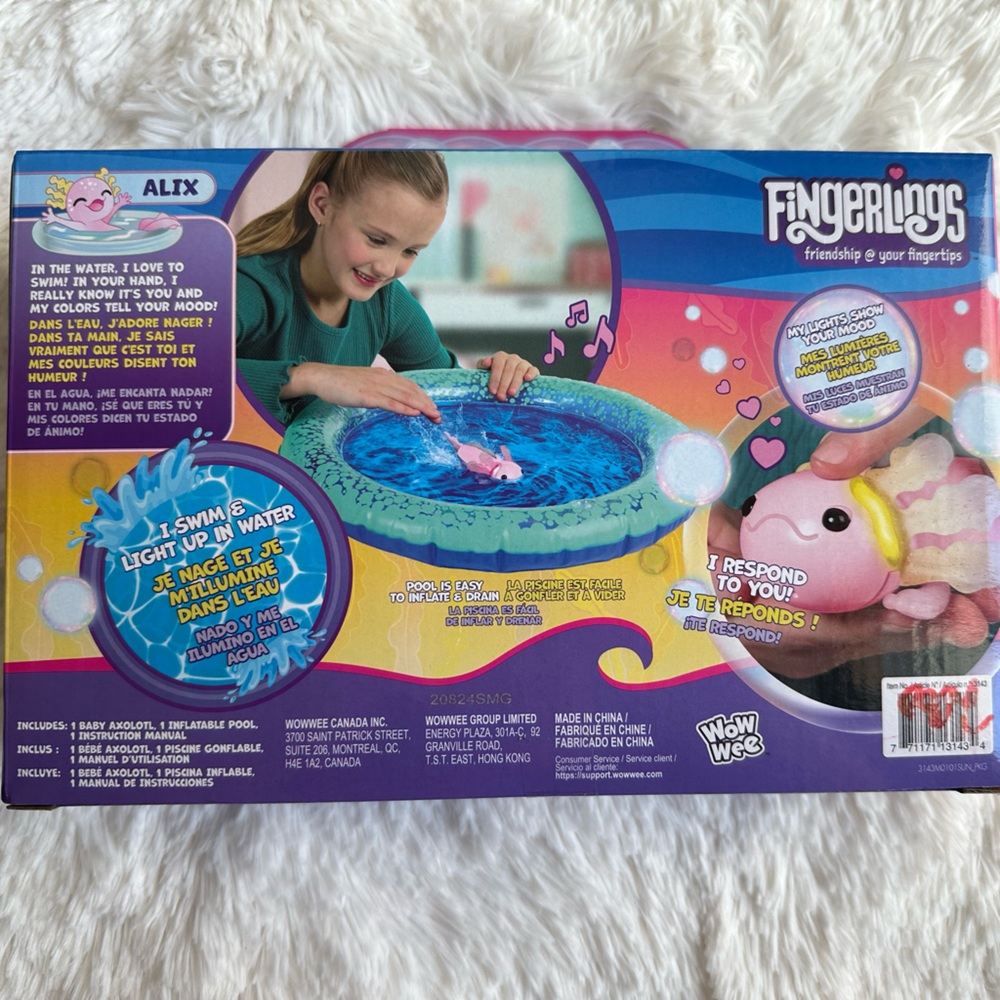 NIB Fingerlings Baby Axolotl Inflatable Pool Set - Picture 3 of 5
